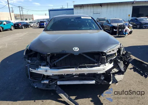 2021 BMW M5 z USA, uszkodzony, nr VIN WBS83CH05MCF80510